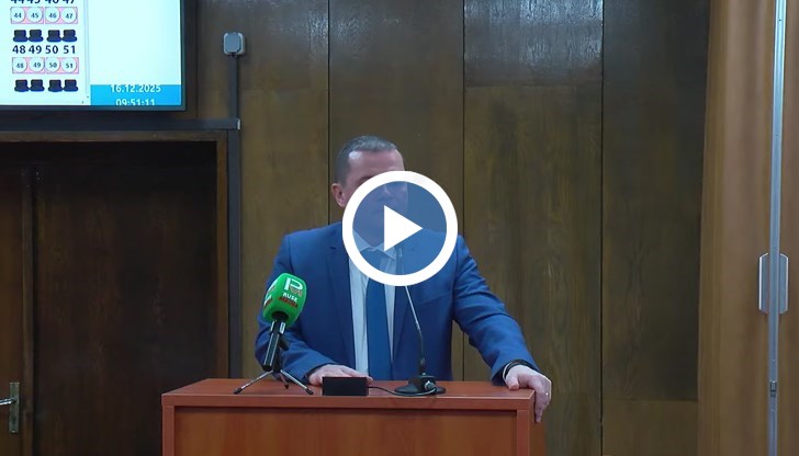 Общината се отказва от тежък ремонт на пистата за големи самолети на този етап, фокусът е върху машини до 75 места