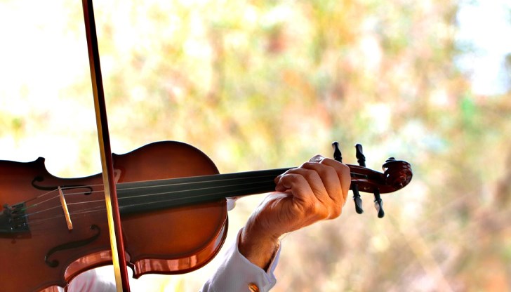 Световноизвестният цигулар идва за 65-ото издание на "Мартенски музикални дни" с програмата си "Intruso" Световноизвестният цигулар идва за 65-ото издание на "Мартенски музикални дни" с програмата си "Intruso"