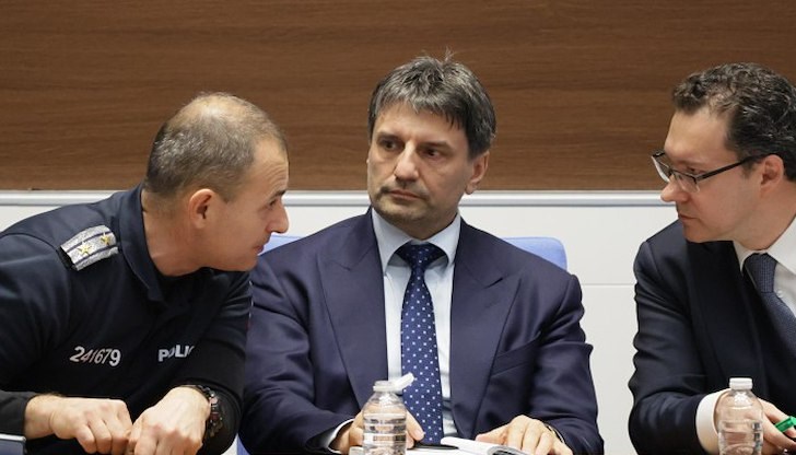 Директорът на СДВР отрече твърденията за полицейско бездействие по време на протеста на 1 декември Директорът на СДВР отрече твърденията за полицейско бездействие по време на протеста на 1 декември