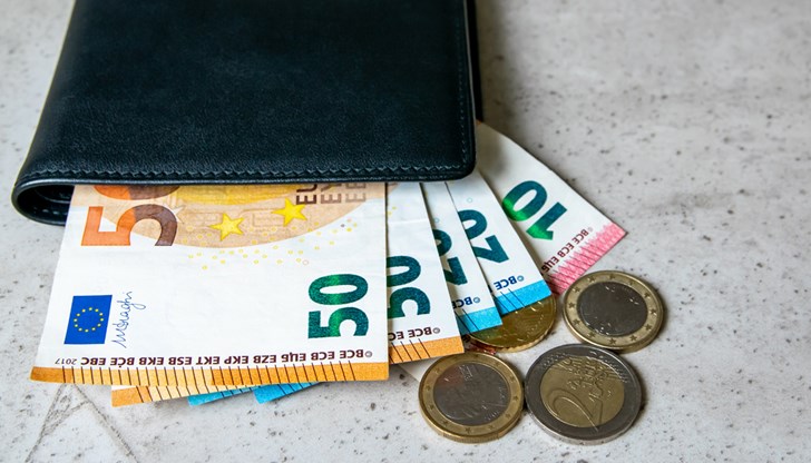 Хърватският опит показва хаос с връщането на ресто в първите дни след въвеждане на новата валута Хърватският опит показва хаос с връщането на ресто в първите дни след въвеждане на новата валута