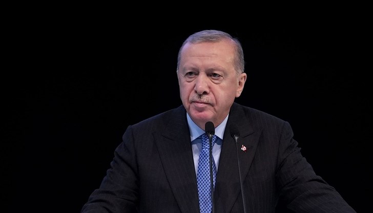 Турският лидер настоява за безопасно корабоплаване в Черно море Турският лидер настоява за безопасно корабоплаване в Черно море