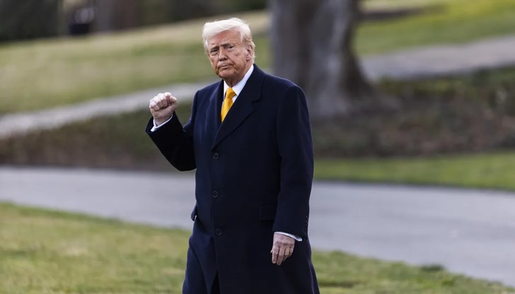 Министърът на отбраната Пийт Хегсет потвърди, че ударите срещу трафикантите ще продължат въпреки критиките Министърът на отбраната Пийт Хегсет потвърди, че ударите срещу трафикантите ще продължат въпреки критиките