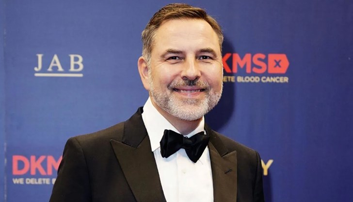 Решението идва след оплаквания срещу автора за тормоз над млади служителки Решението идва след оплаквания срещу автора за тормоз над млади служителки