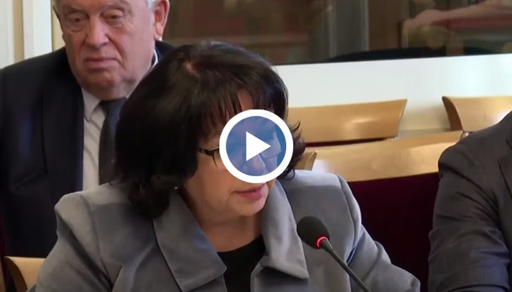 Теменужка Петкова контрира критиките, обвинявайки опонентите си в популизъм