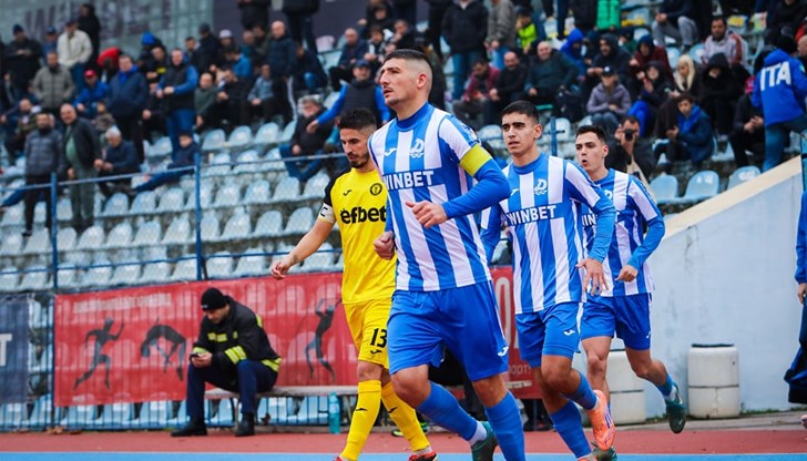 Лидерът във Втора лига се събира на 5 януари, Георги Чиликов договори приятелски мач с румънския Динамо Лидерът във Втора лига се събира на 5 януари, Георги Чиликов договори приятелски мач с румънския Динамо