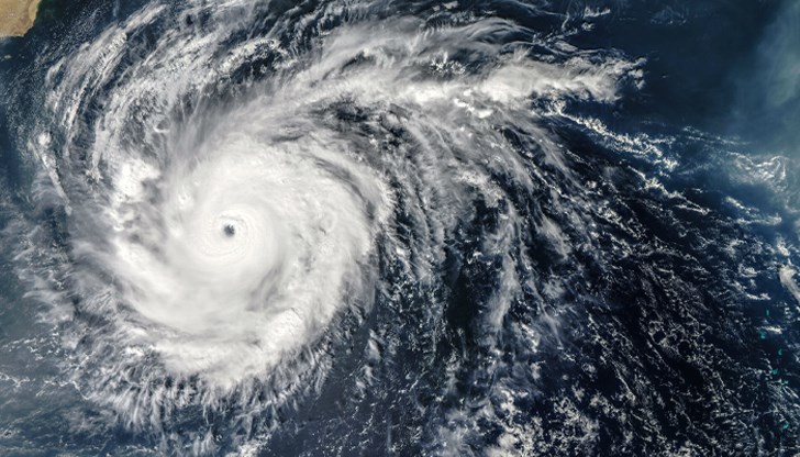 Бурен вятър до 70 км/ч и валежи от дъжд и сняг ще бележат празника на 6 декември Бурен вятър до 70 км/ч и валежи от дъжд и сняг ще бележат празника на 6 декември