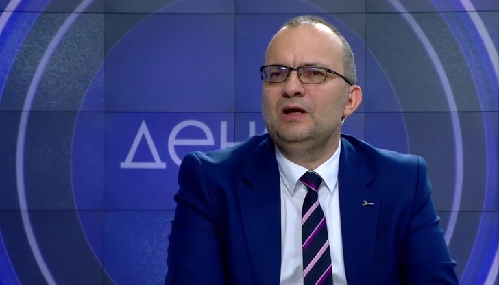 Депутатът от ПП-ДБ настоява за връщане на машинното гласуване и реформи в болниците