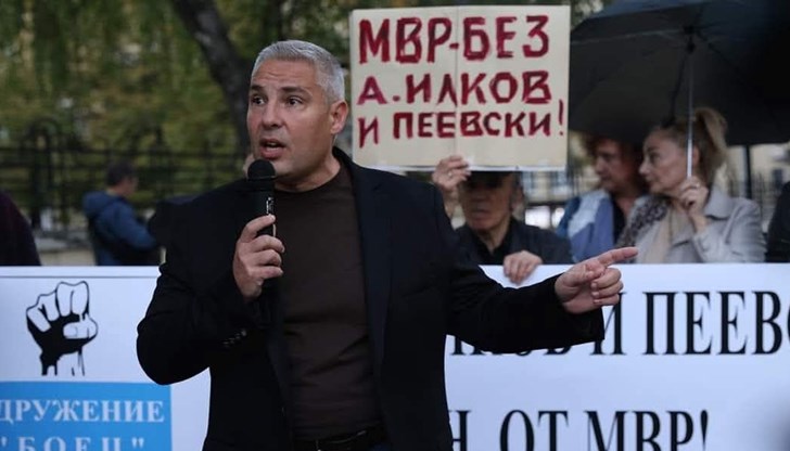 Юристът изрази остра позиция за задълженията на политиците и правото на гражданска критика Юристът изрази остра позиция за задълженията на политиците и правото на гражданска критика