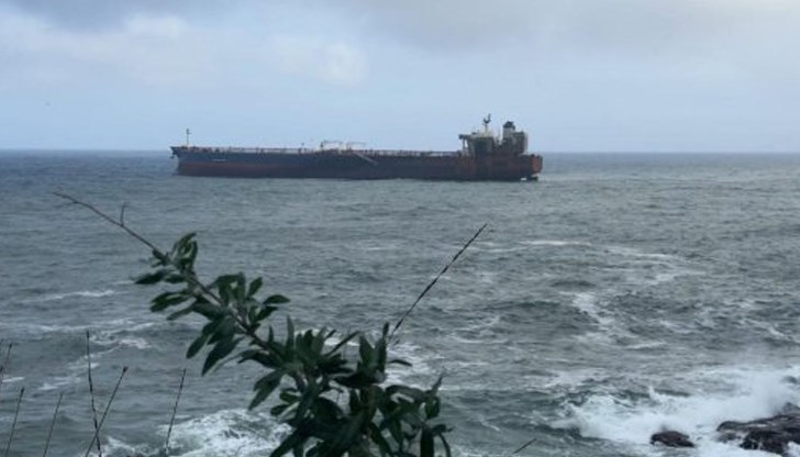 Резултатите от спешния мониторинг на МОСВ не отчитат наличие на нефтопродукти и токсични вещества във водата