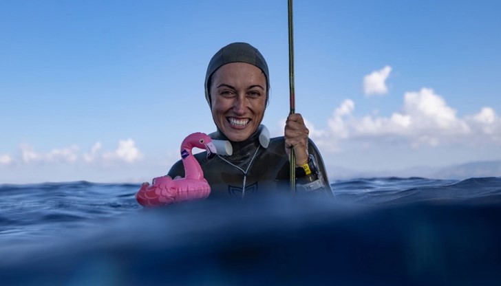 Шампионката по свободно гмуркане препоръчва студена вода сутрин за тонус Шампионката по свободно гмуркане препоръчва студена вода сутрин за тонус