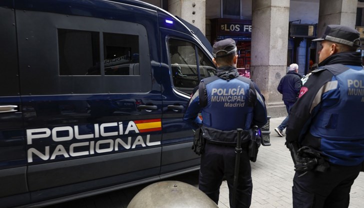 Арестуваха шестима души при международна операция "Джиро" Арестуваха шестима души при международна операция "Джиро"