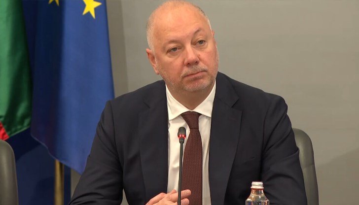 Лидерите на осем държави обсъждат общата отбрана и заплахите от хибридни атаки Лидерите на осем държави обсъждат общата отбрана и заплахите от хибридни атаки