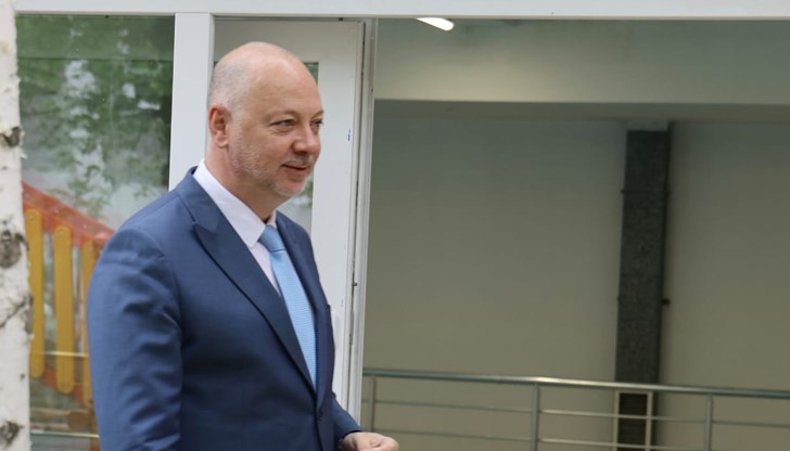 Правителството продължава работа до избора на нови министри Правителството продължава работа до избора на нови министри