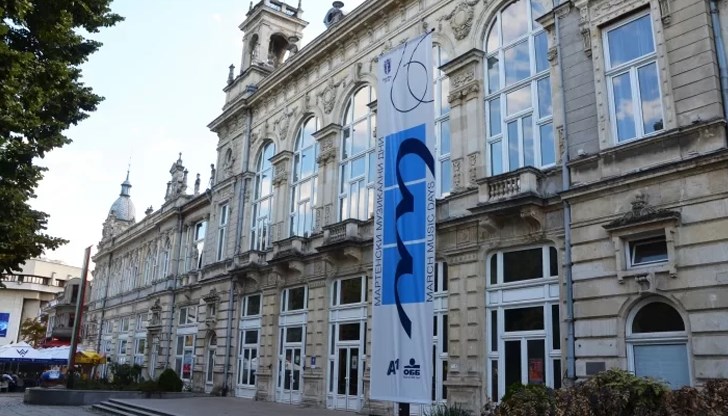 Инициативата дава 50% отстъпка за избрани представления от репертоара Инициативата дава 50% отстъпка за избрани представления от репертоара