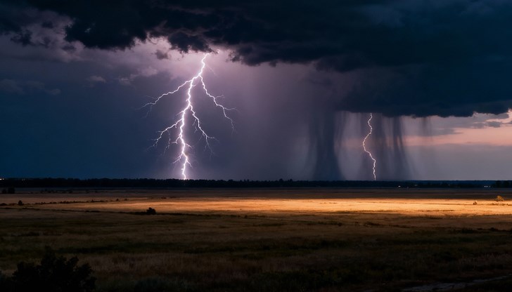 Бурите се ускоряват и стават по-разрушителни над Северна България Бурите се ускоряват и стават по-разрушителни над Северна България