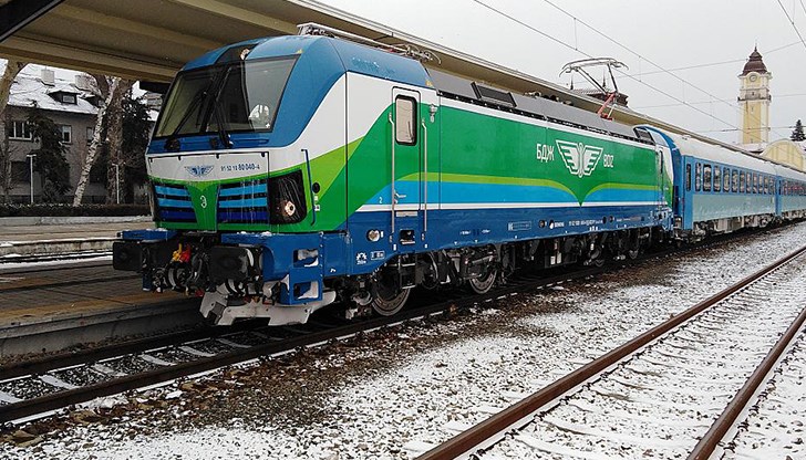 Възстановяват бързата връзка с Пловдив и Велико Търново чрез прекачване на гара Михайлово от тази неделя Възстановяват бързата връзка с Пловдив и Велико Търново чрез прекачване на гара Михайлово от тази неделя