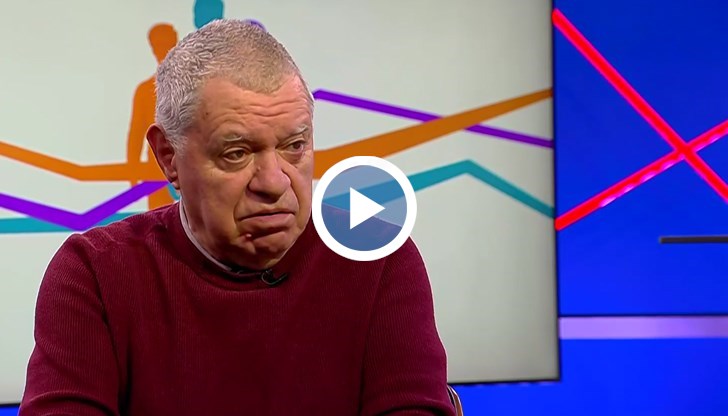 Протестът сваля кабинета, но само вотът избира нов