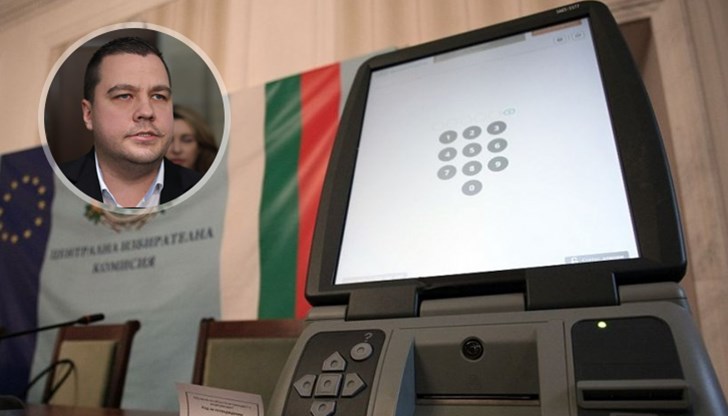 Депутатът определи Асен Василев, Кирил Петков, Костадин Костадинов и Ивелин Михайлов като "бащите на хаоса"