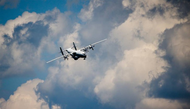 Седем души от екипажа вероятно са загинали при тестовия полет на Ан-22 "Антей" Седем души от екипажа вероятно са загинали при тестовия полет на Ан-22 "Антей"