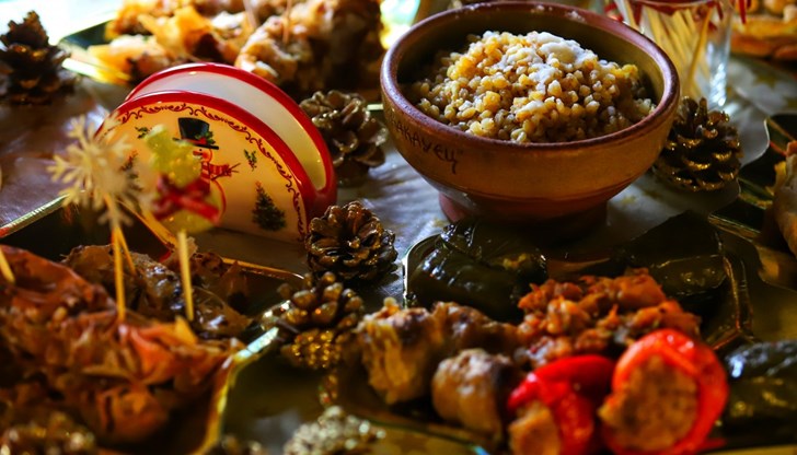 Нечетен брой блюда и запалено дъбово дърво носят благополучие в дома Нечетен брой блюда и запалено дъбово дърво носят благополучие в дома