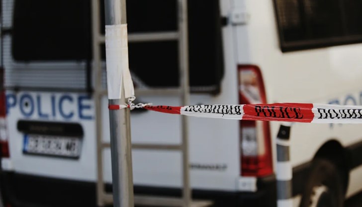 Полицията претърси офис за парични преводи и частен дом, иззеха компютри и документи Полицията претърси офис за парични преводи и частен дом, иззеха компютри и документи