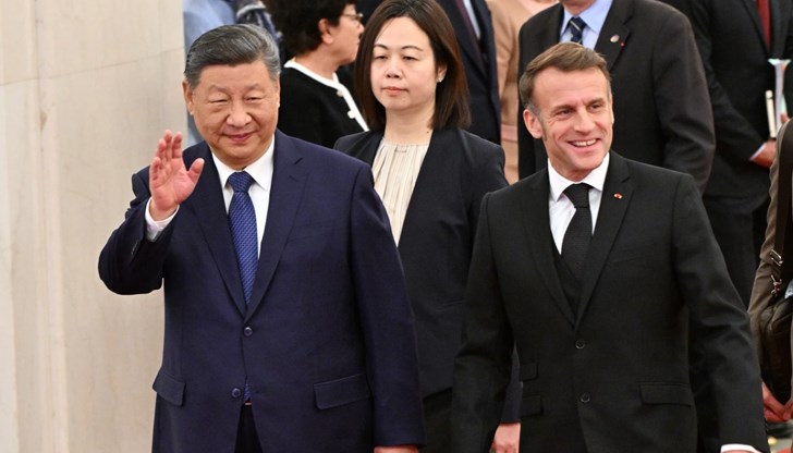 Си Дзинпин и Еманюел Макрон обсъдиха войната в Украйна и климатичните промени в Пекин