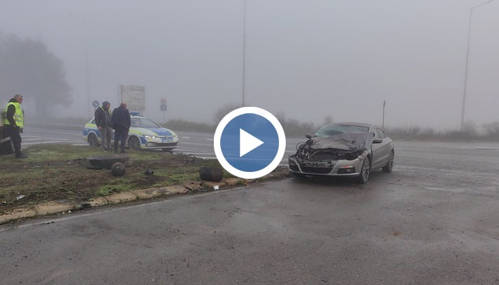 Камион отне предимство и удари кола на изхода на Русе