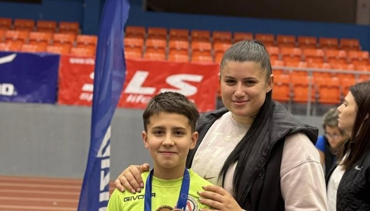 Борис Илиев спечели три шампионски титли на турнира "Атлетиката търси таланти" Борис Илиев спечели три шампионски титли на турнира "Атлетиката търси таланти"