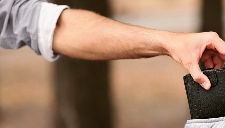 68-годишен мъж е откраднал портфейл с 340 лева и документи