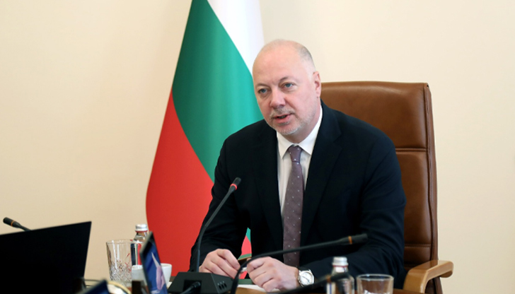 Росен Желязков гарантира стабилност с временна бюджетна рамкаМинистерският съвет разглежда