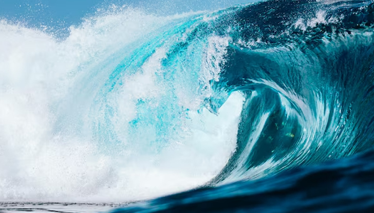 Трагедията се разигра в затворен заради бурята естествен басейн, жертвите