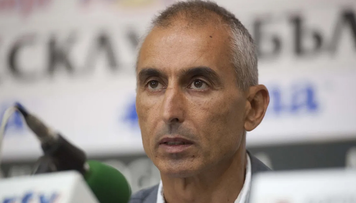 Карлос Насар подкрепи новия шеф, който разчита на помощ от