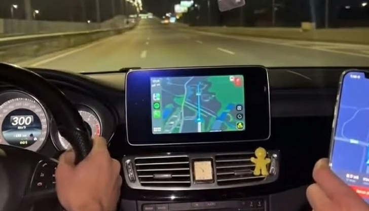 Николай Попов разпространи видео с безумно шофиране с 300 км/ч