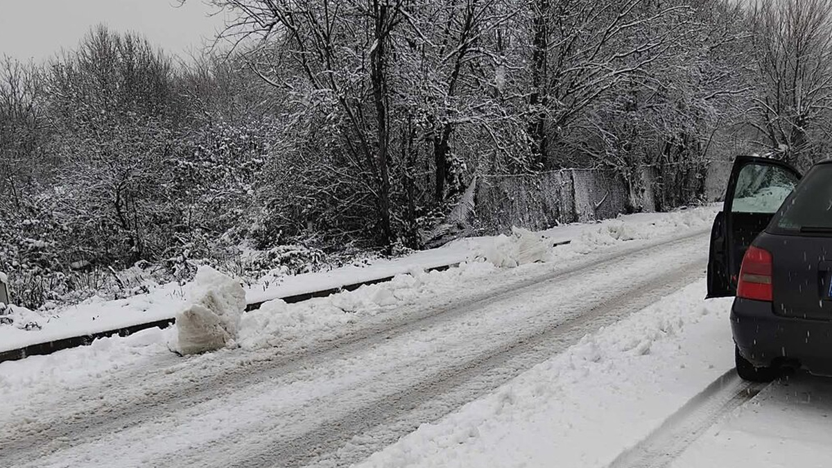 Пътят към Връшка чука е почистен и проходим, автобусите се