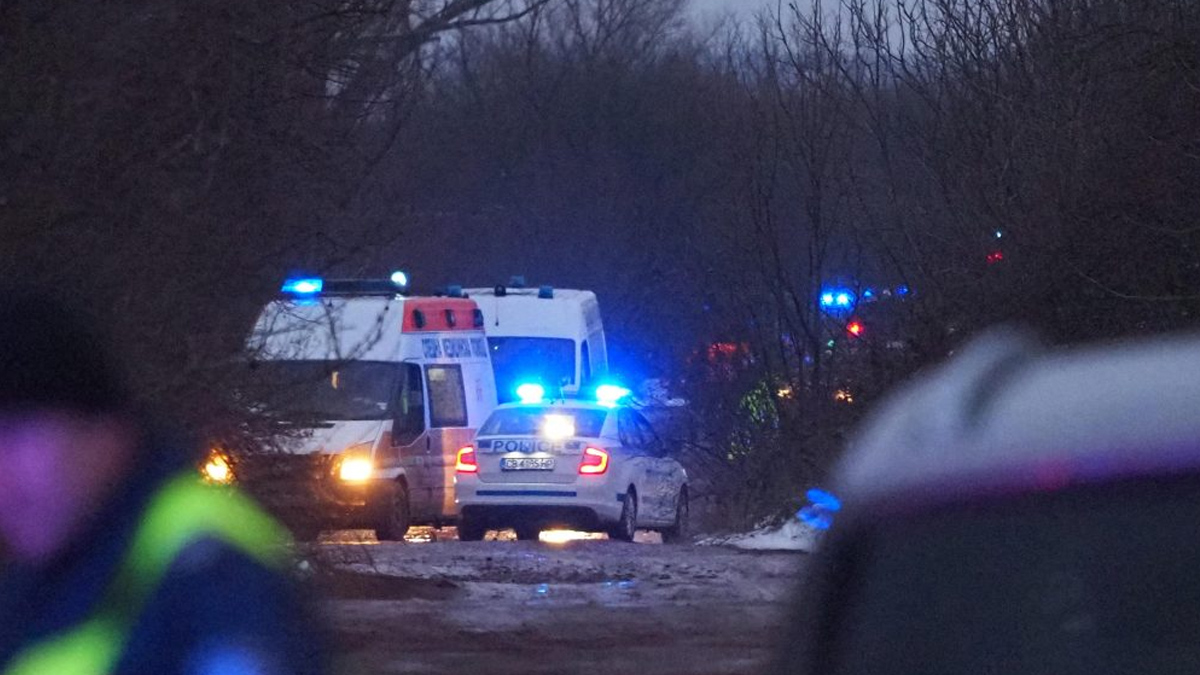 35-годишният мъж е изхвърчал от автомобила при тежката катастрофа на