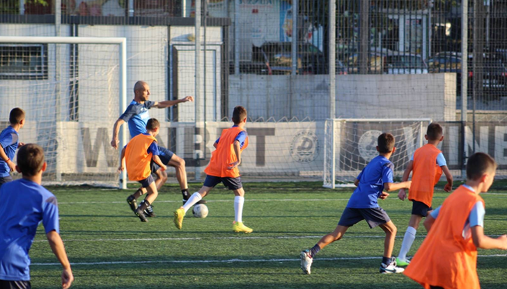 Дунав въвежда методиката на испанския гранд Виляреал в школата сиРъководството