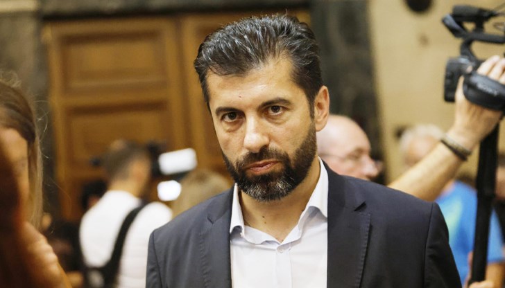 Бившият съпредседател на ПП-ДБ призова протестиращите да станат гаранти срещу