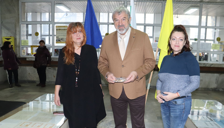 Продажбата стартира в 99 станции в региона, областният управител Драгомир