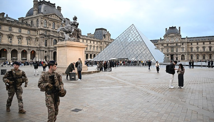 Инцидентът в отдела за египетски антики е поредният удар след