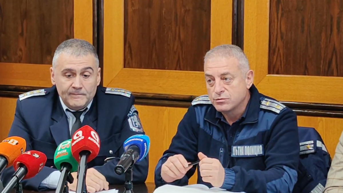 Пътна полиция изкарва всички екипи за контрол на трафика по