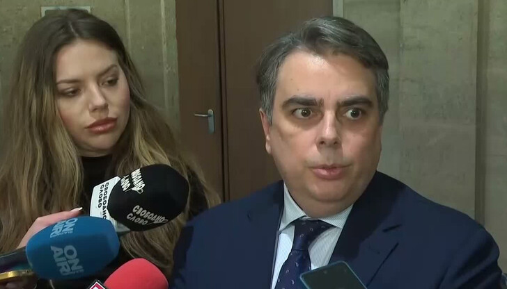 Съпредседателят на ПП-ДБ сравни ситуацията със сухопътния Шенген и подкрепи