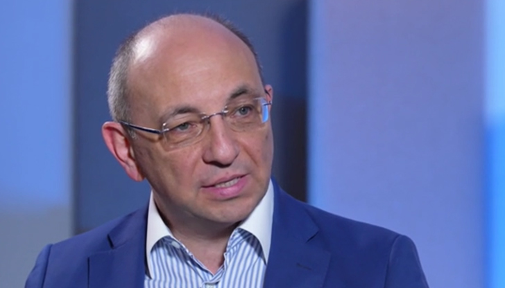 Бившият вицепремиер припомни битката за изписването на валутата на кирилицаБългария