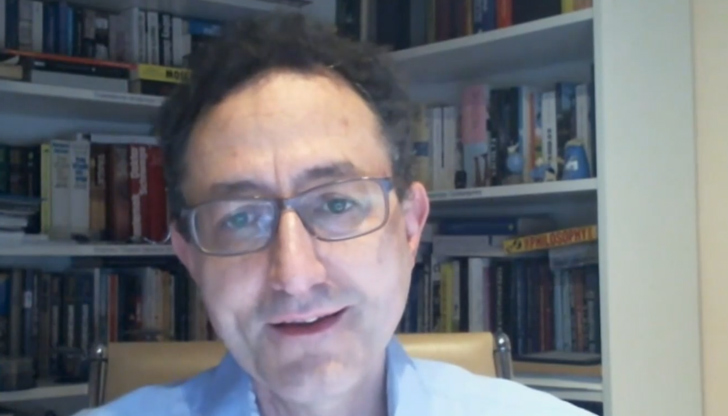 Коледните базари са безопасни, рискът е в затворените пространстваПикът на