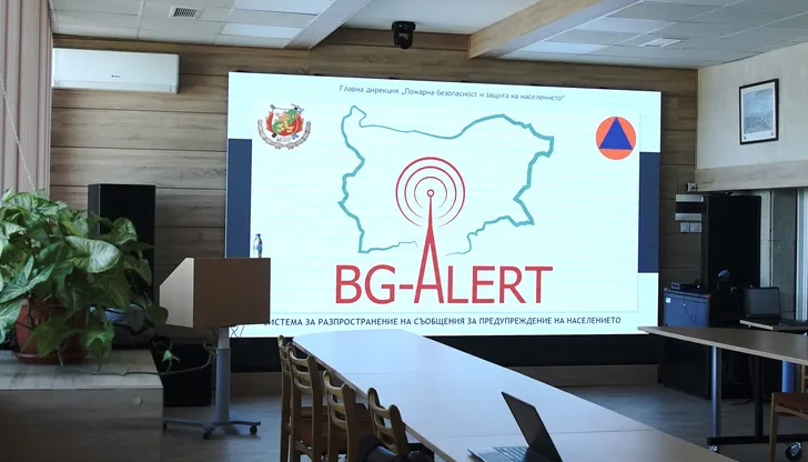 Водният стълб край село Извор достигна критичните 5 метраКметът на