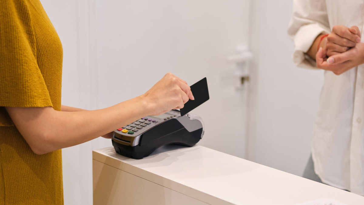 Касите за местни данъци и такси ще работят за последно