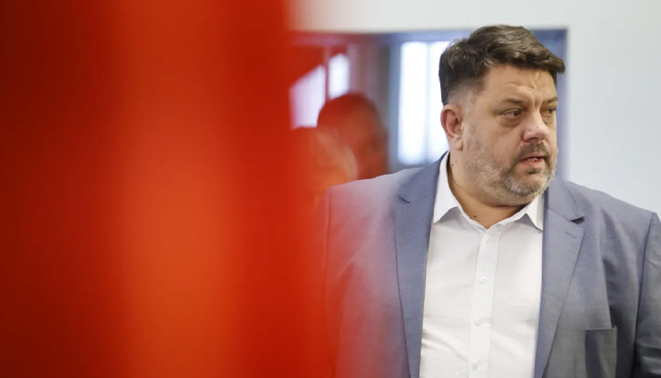 Националният съвет на партията се отложи, социолози дават резултат на