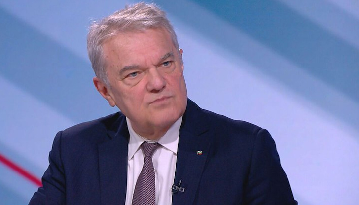 Председателят на АБВ защити полицаите и обвини Кирил Петков в