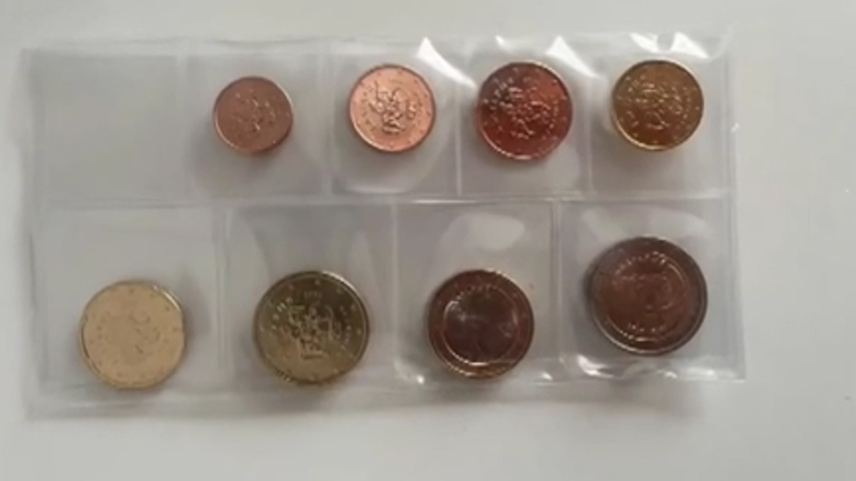 Онлайн търговци предлагат евромонети на стойност €10,23 за 40 леваОнлайн
