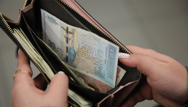 Бюджет 2026 е деформиран и крие реални разходи, предупреждават доц.