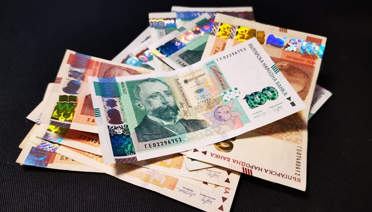 Близо 540 000 пенсионери ще получат по 120 лева допълнително